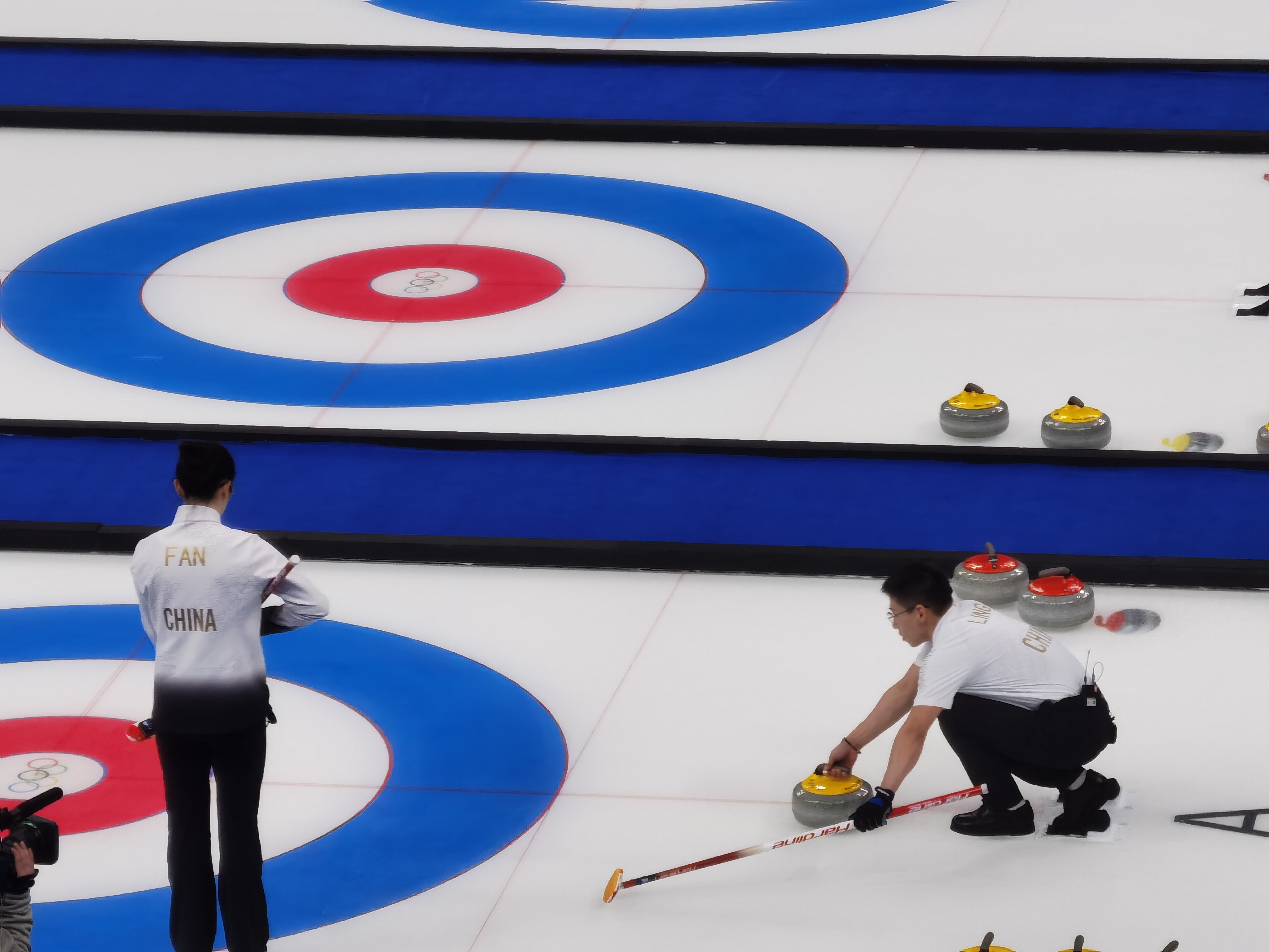 两连胜！冰壶混双中国队战胜澳大利亚队