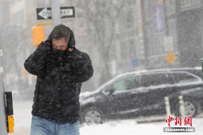 冬季风暴过境带来积雪降温 全美仍有10多万户断电