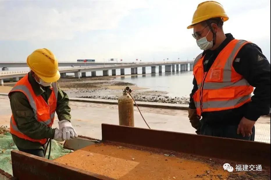 集美大桥桥头立交提升改造工程开工