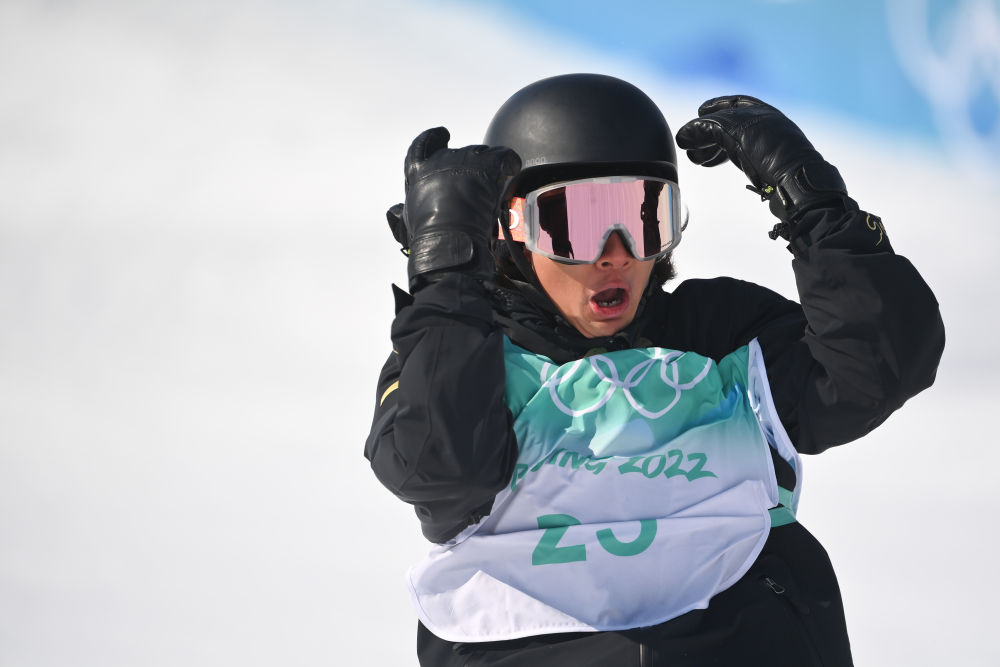 中国代表团第6金！苏翊鸣夺得单板滑雪男子大跳台金牌
