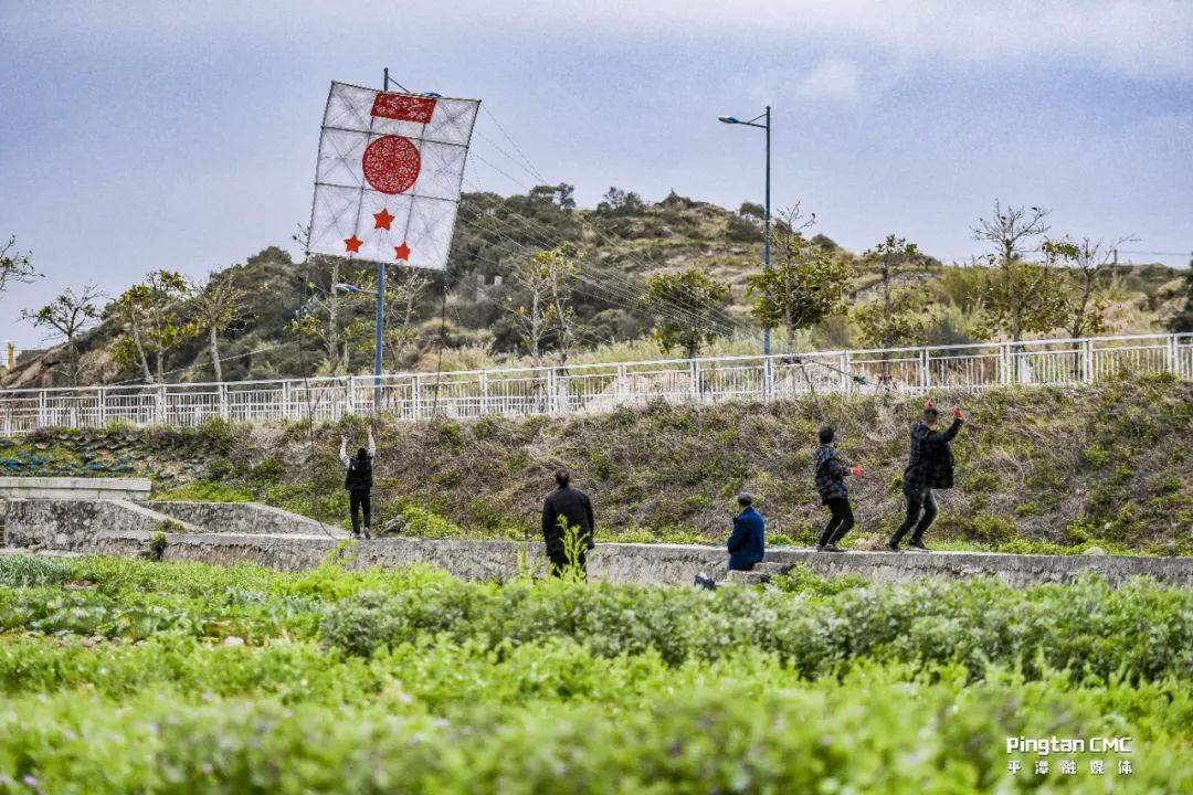 看！平潭民主村点亮“天梯”，你许愿了吗？