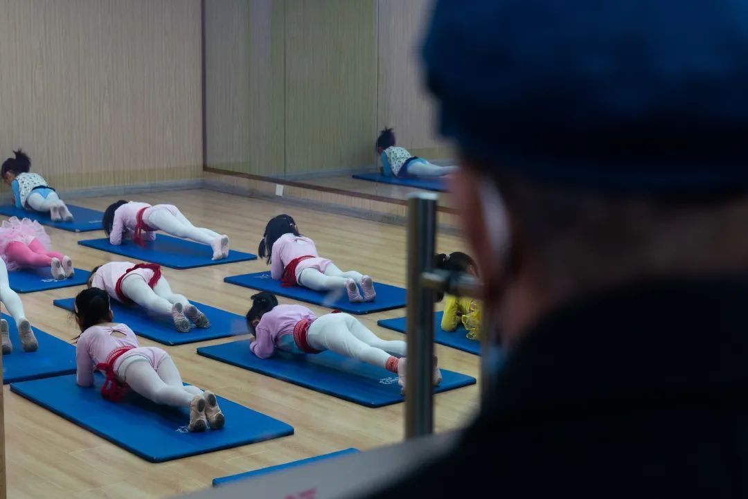 受伤儿童舞蹈 343829_4772f9f5-b89f-4fef-8b7a-9ad478498a7c.jpg