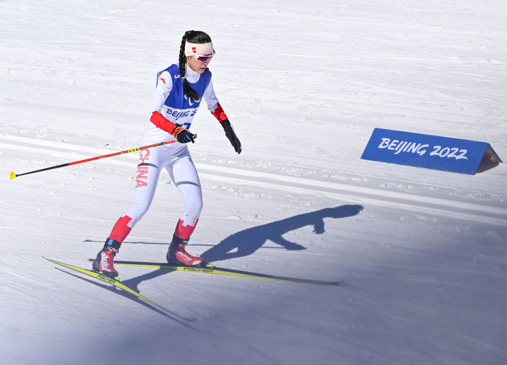 残奥冬季两项决出6金 中国队摘金创历史