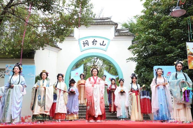 2022“中华花朝节”在福州烟台山公园启幕