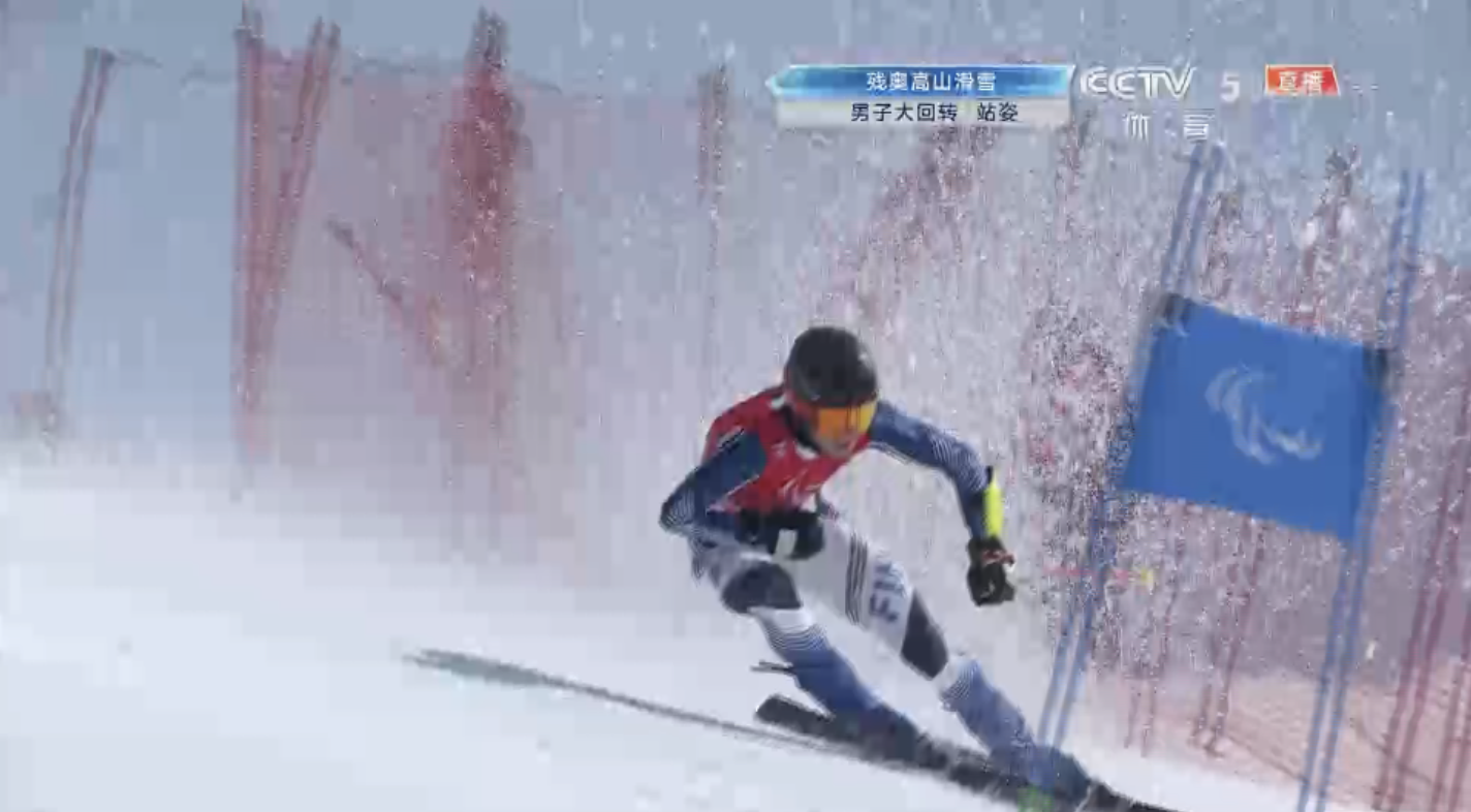 芬兰选手获得高山滑雪男子大回转（站姿组）金牌