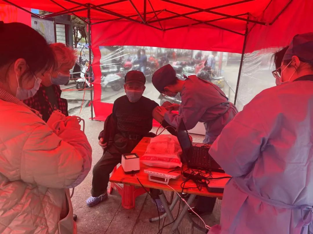 贴心！台江区温馨服务老年人疫苗接种