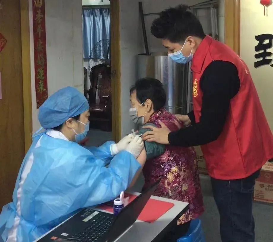 现场直击！台江区开设60岁及以上老年人疫苗接种专场