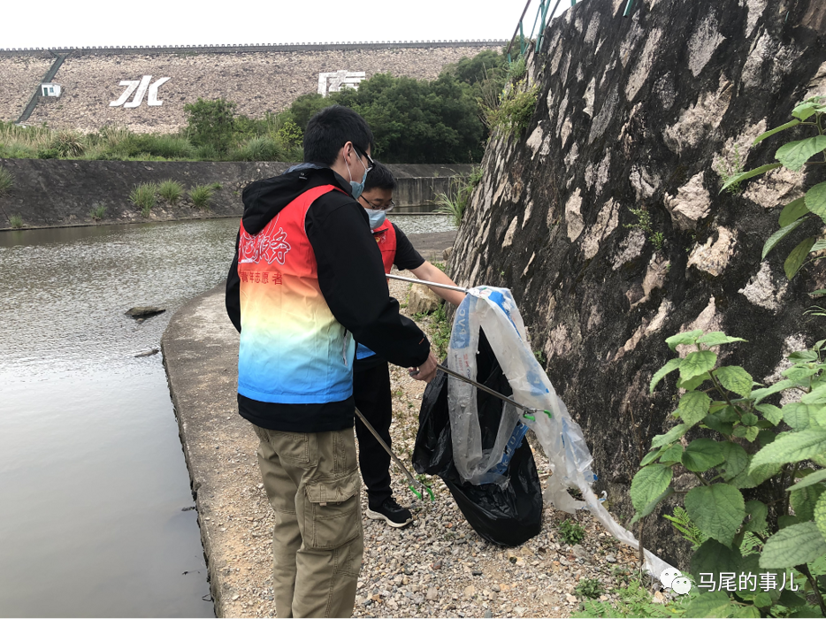 “护河爱水 清洁家园”马尾在行动