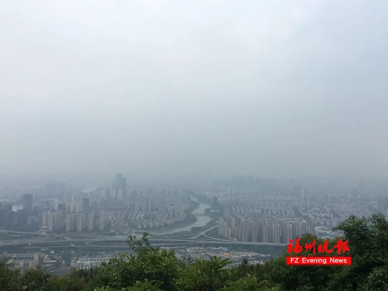 雷电！大雨！冰雹！福州人赶紧回家！