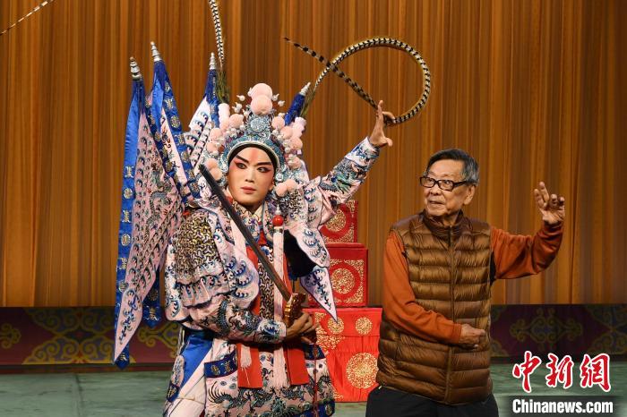 福建京剧院复排武戏《伐子都》线上直播首演 传承经典