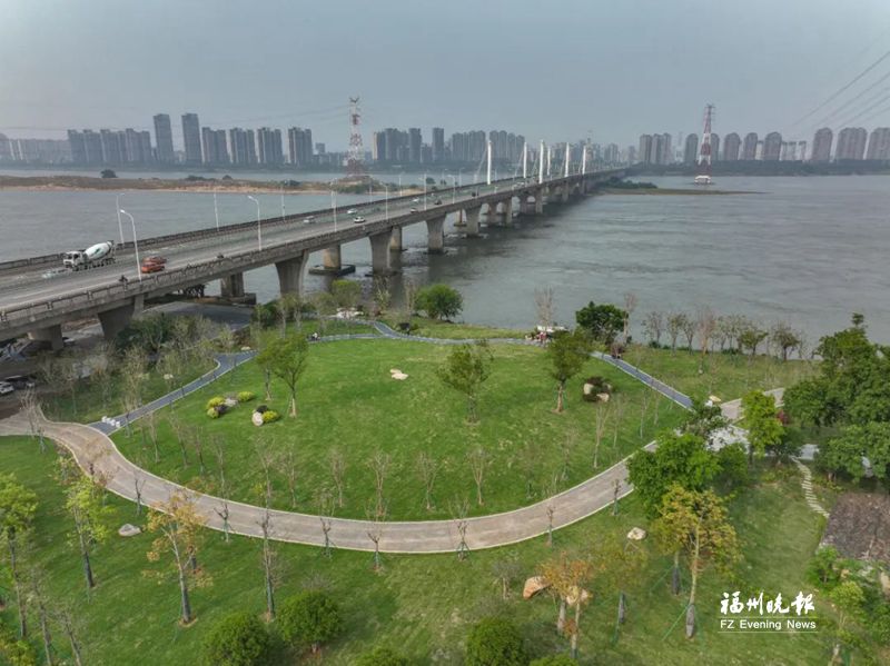 浦上大桥桥下大变样 上万平方米江畔公园投用