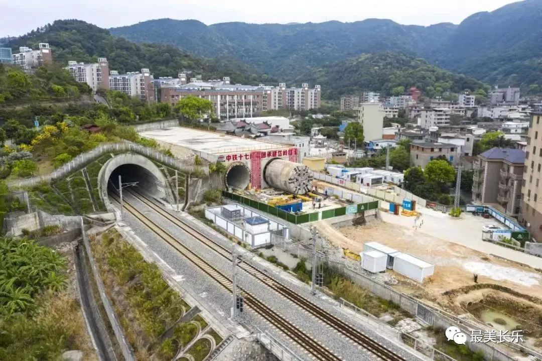 最新进展！福州滨海快线8个车站主体结构封顶