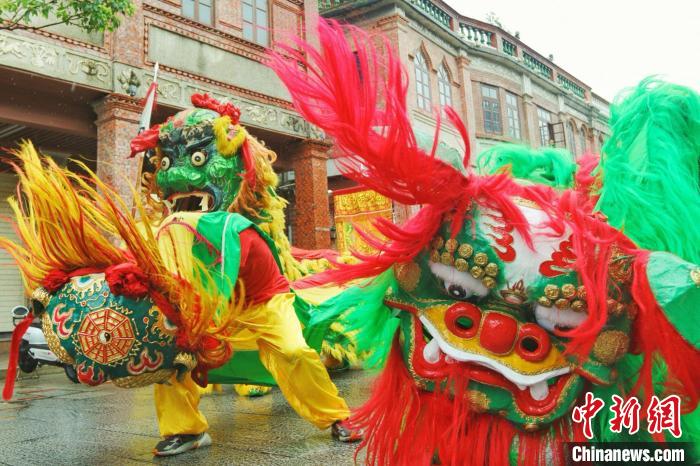 泉州举办首届“福狮”文化节
