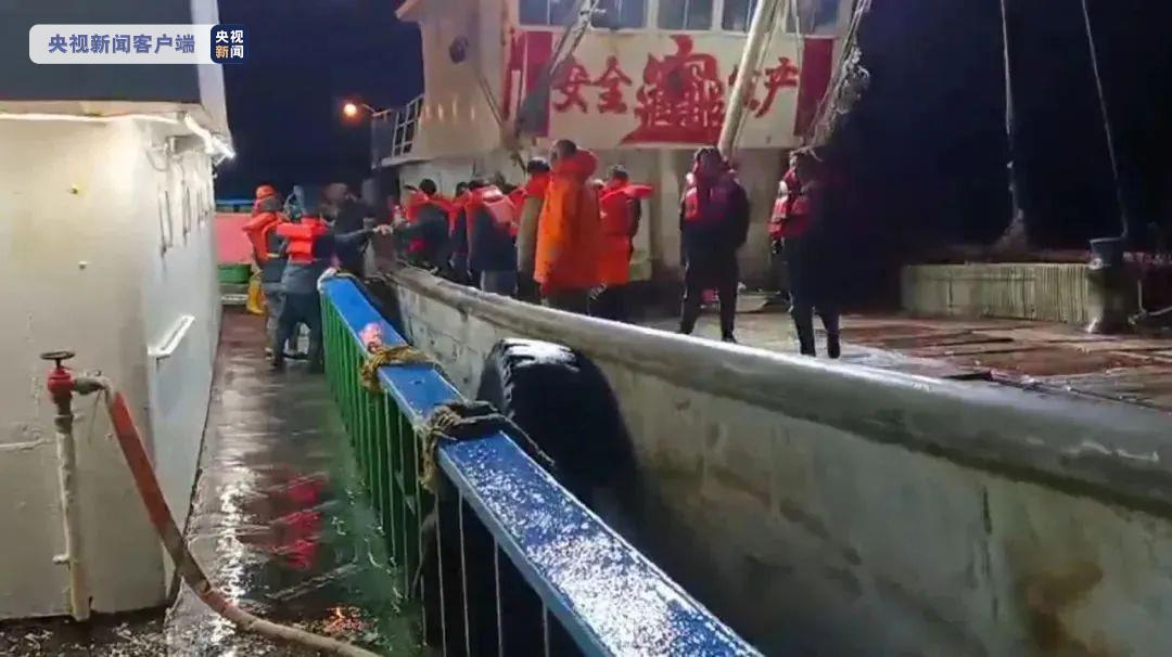 奖励！江苏启东市勇救福建渔民的4位船长受表彰
