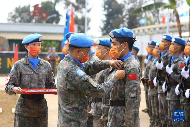 218名中国蓝盔荣获联合国“和平勋章”