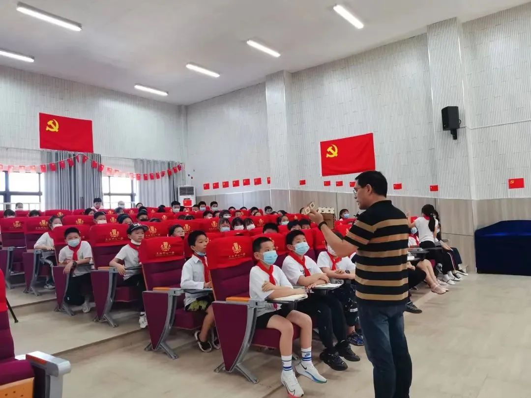 福清市2022年全国科普日系列活动走进东张中心小学