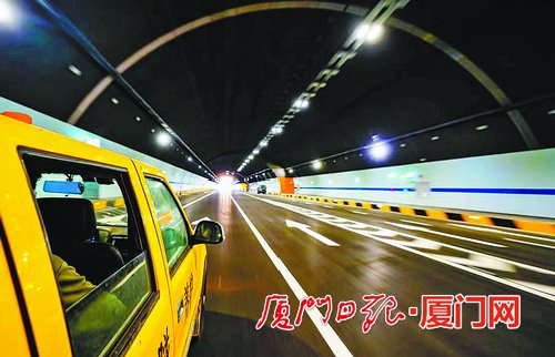 厦门海沧疏港通道即将通车 从海沧隧道直通厦蓉高速最快仅需8分钟
