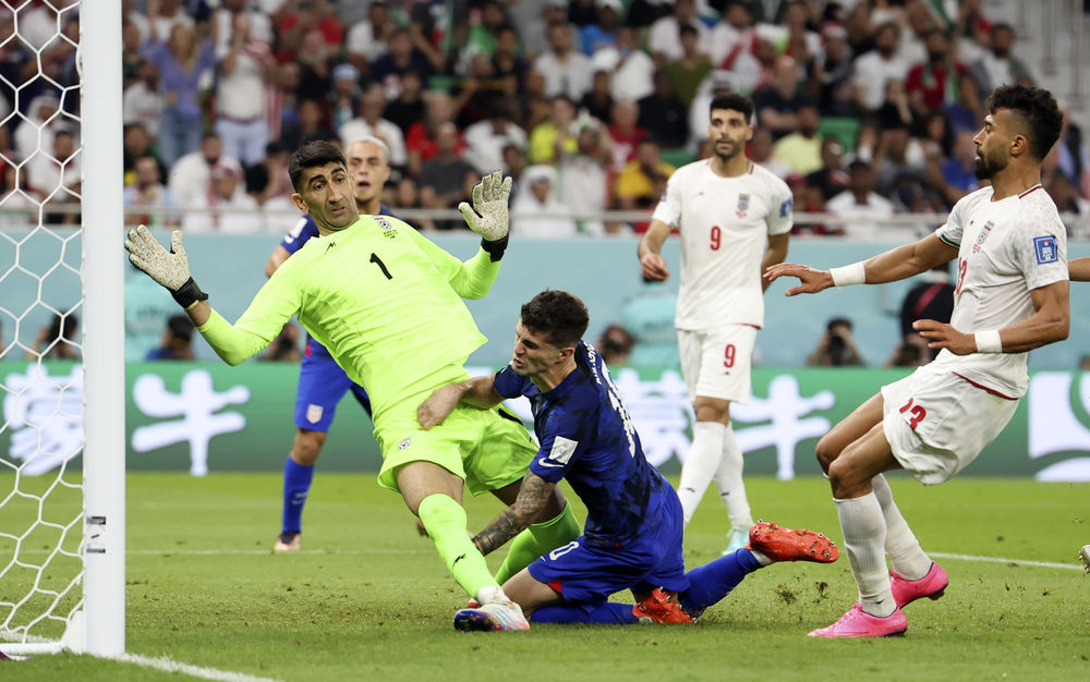 卡塔尔世界杯全天综合：英格兰抢眼 东道主谢幕