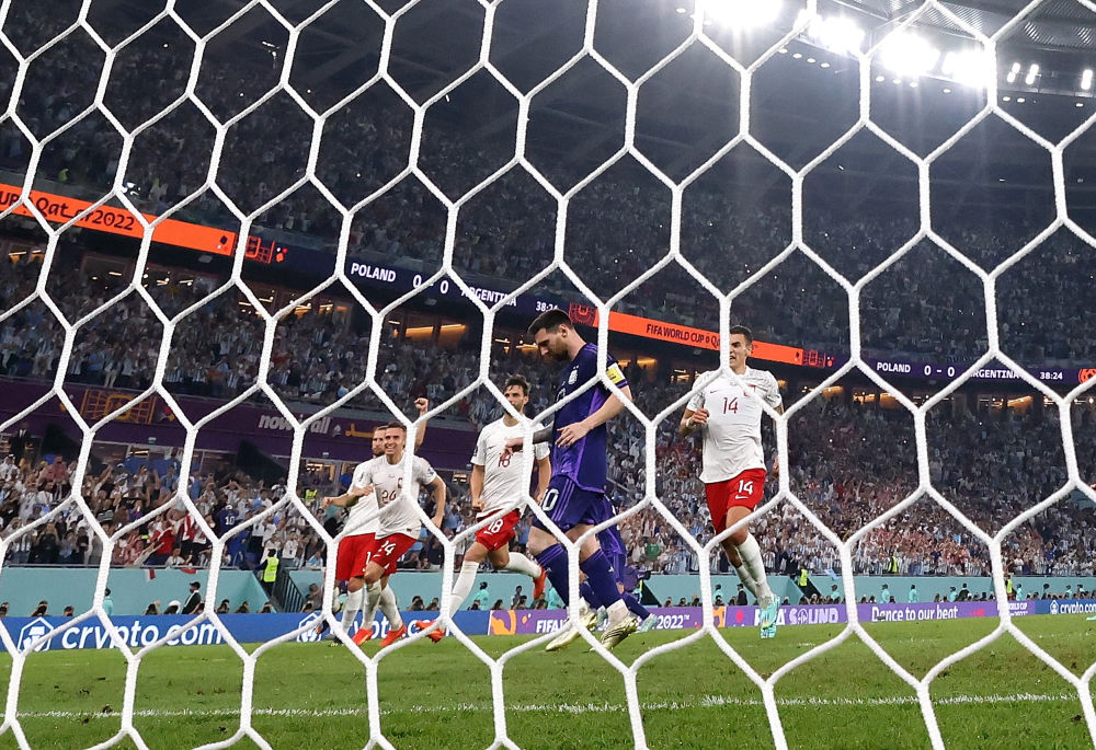 梅西失点 阿根廷胜波兰两队携手小组出线
