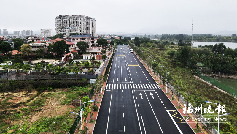 本月在乌龙江大道上新建了两个“口袋公园”