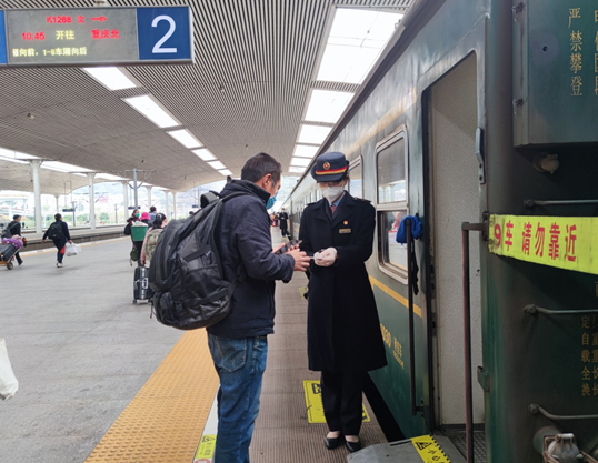 福龙公司k1268/70次列车13日恢复开行