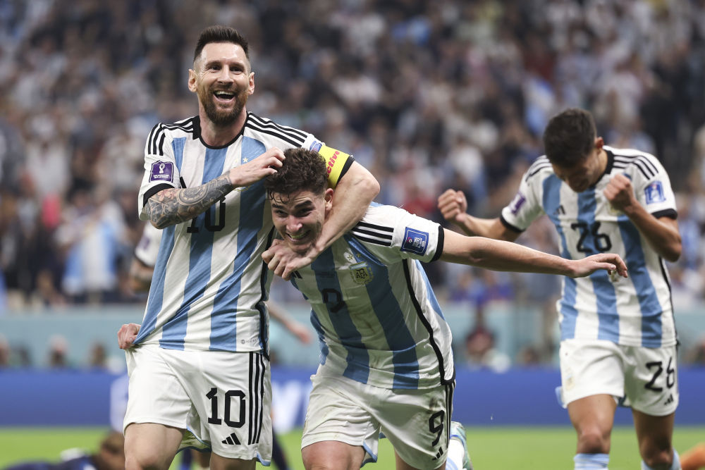 卡塔尔世界杯半决赛：阿根廷胜克罗地亚 晋级决赛