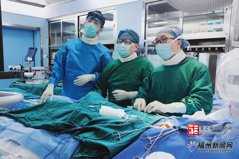协和医院完成福建省首例“心脏+关节”一站三式手术