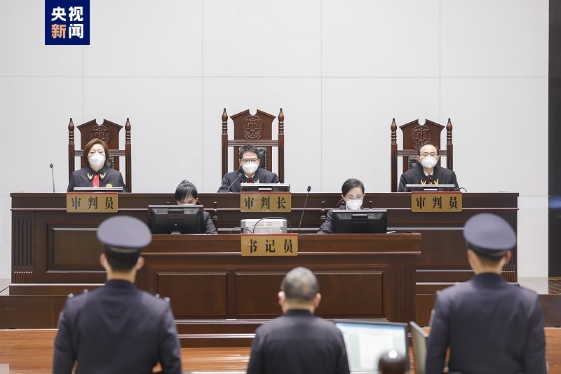 河南省委原常委、政法委原书记甘荣坤受贿案一审开庭