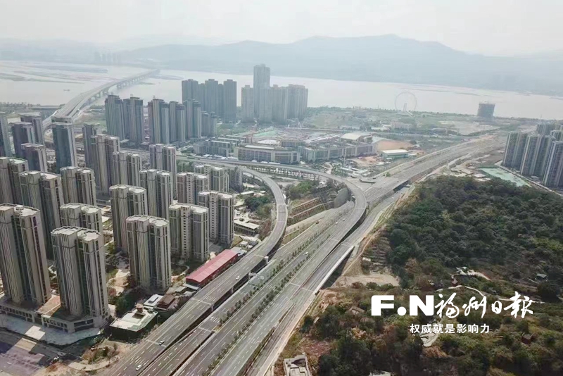 福泉高速公路连接线拓宽改造工程A段全线贯通