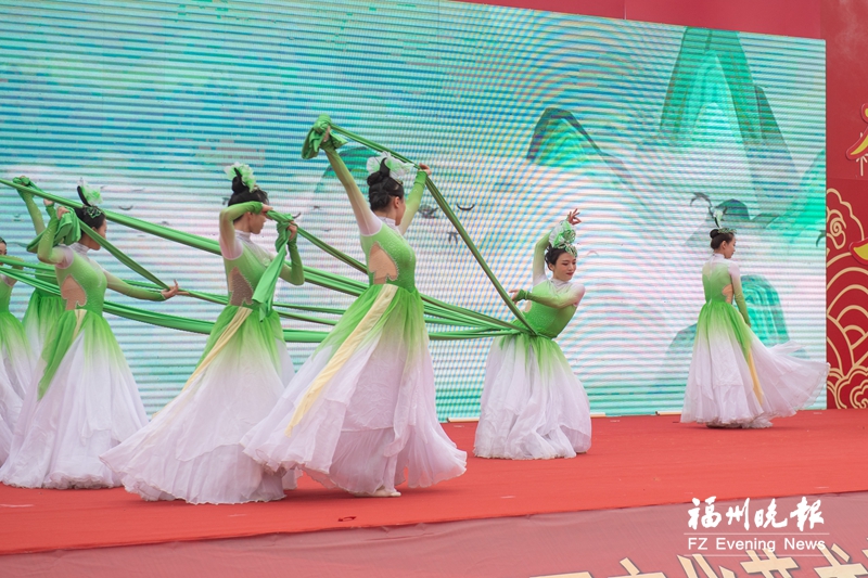 第二届罗源玉石文化艺术节举行 “最美滨海玉石文化城”开街