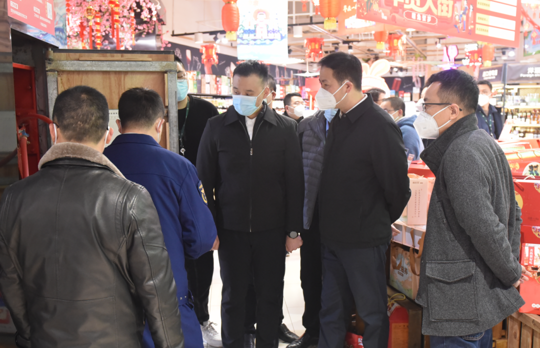 仓山区政府主要领导检查春节前安全生产和稳价保供工作