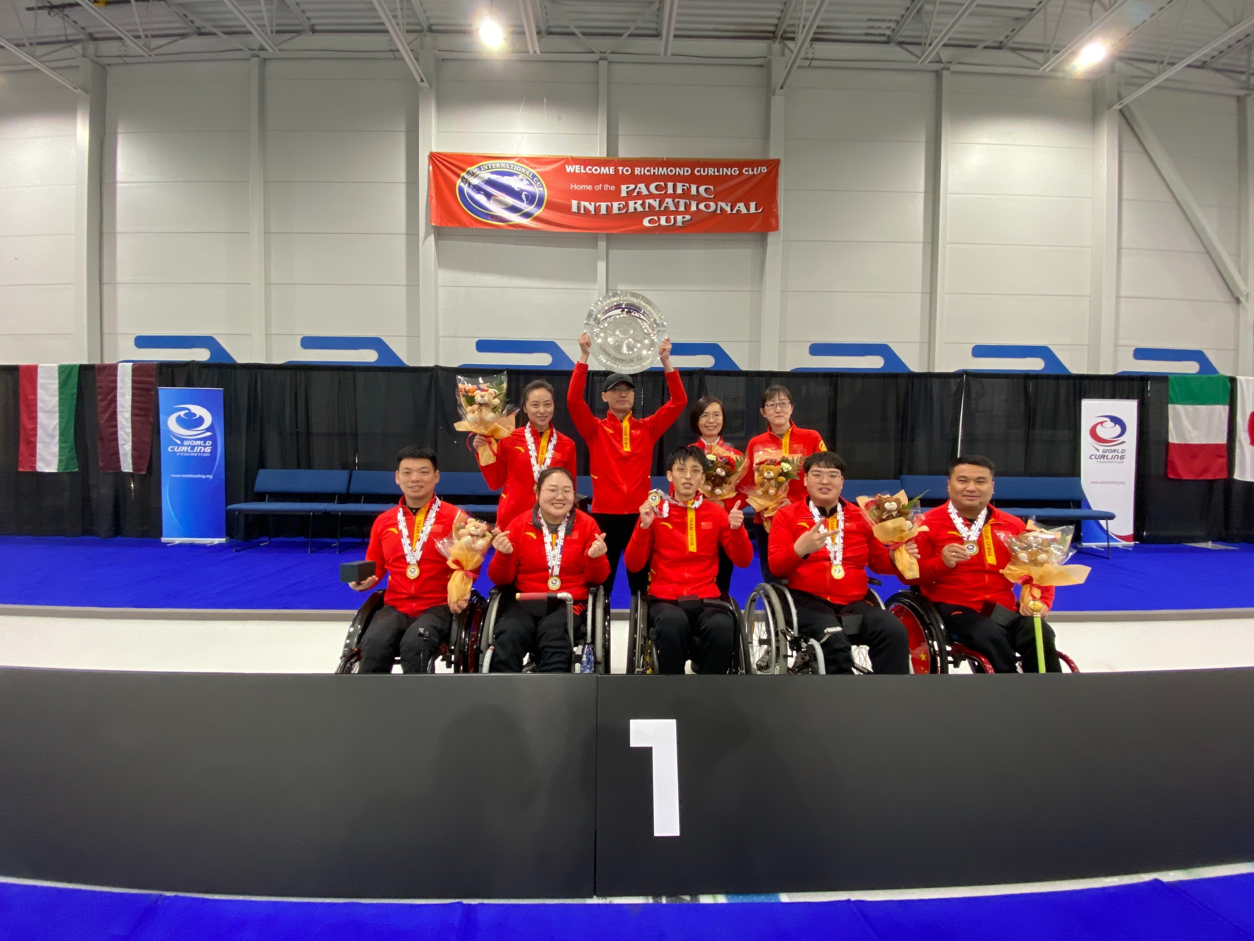 祝贺！中国轮椅冰壶队卫冕世锦赛冠军