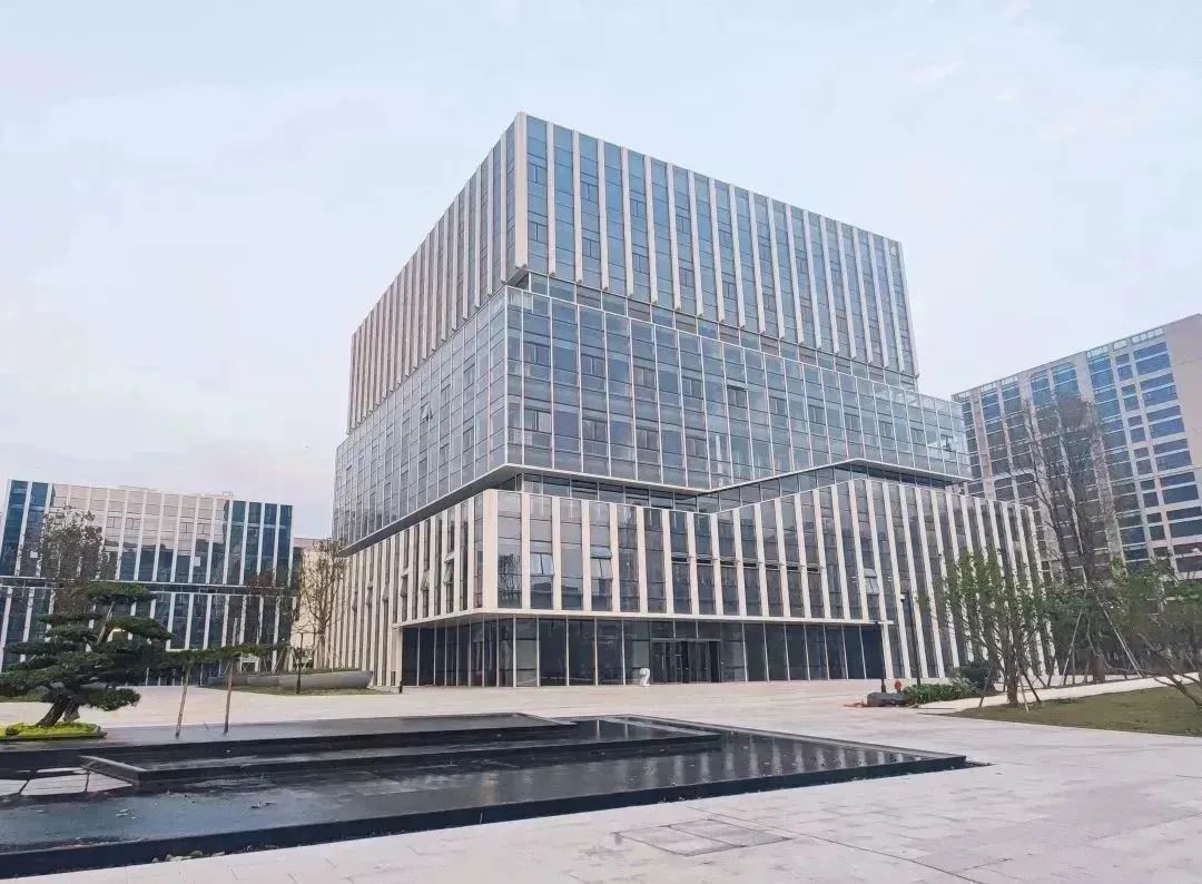 ​中国东南大数据产业园研发楼六期竣工验收