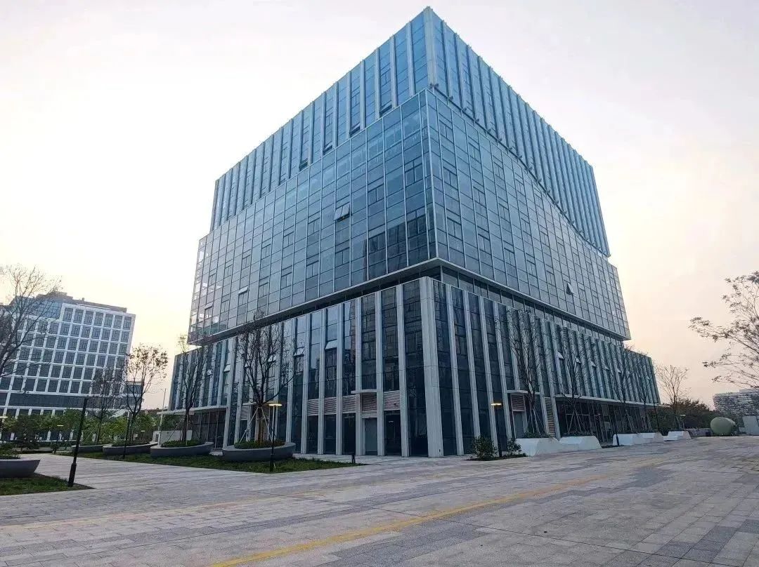 ​中国东南大数据产业园研发楼六期竣工验收