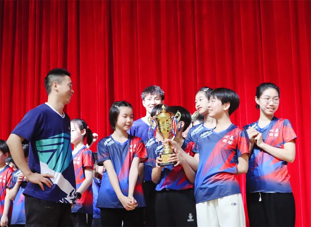 总分第一！金牌第一！台江第五中心羽毛球队厉害了