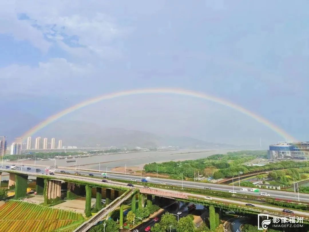 美！福州彩虹刷屏！