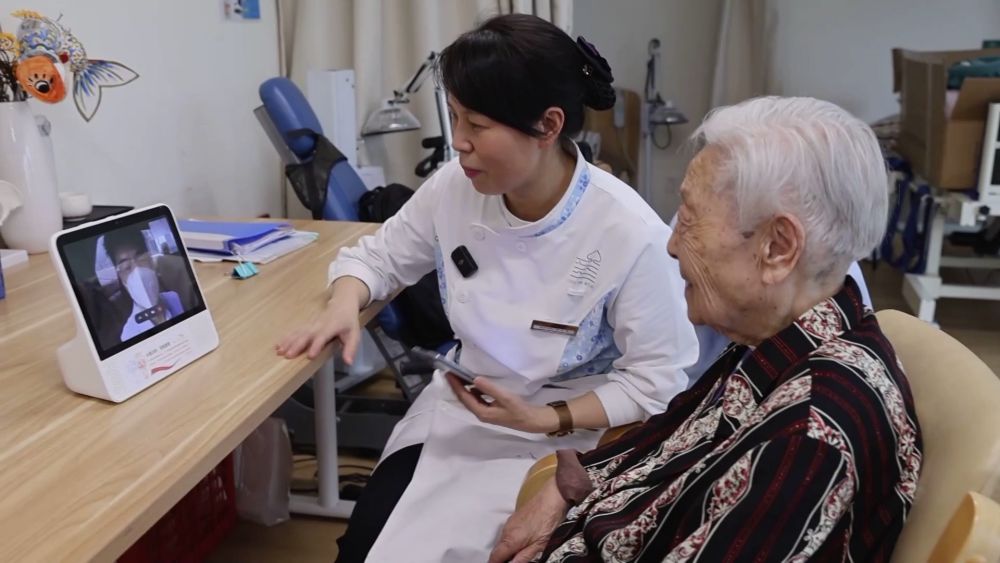 新华社关注福州：智能科技让老年人生活更温馨舒适