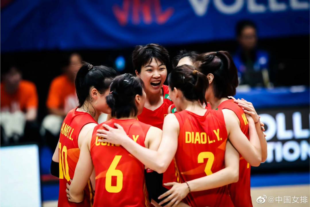 世联赛开门红！中国女排3比2战胜巴西女排