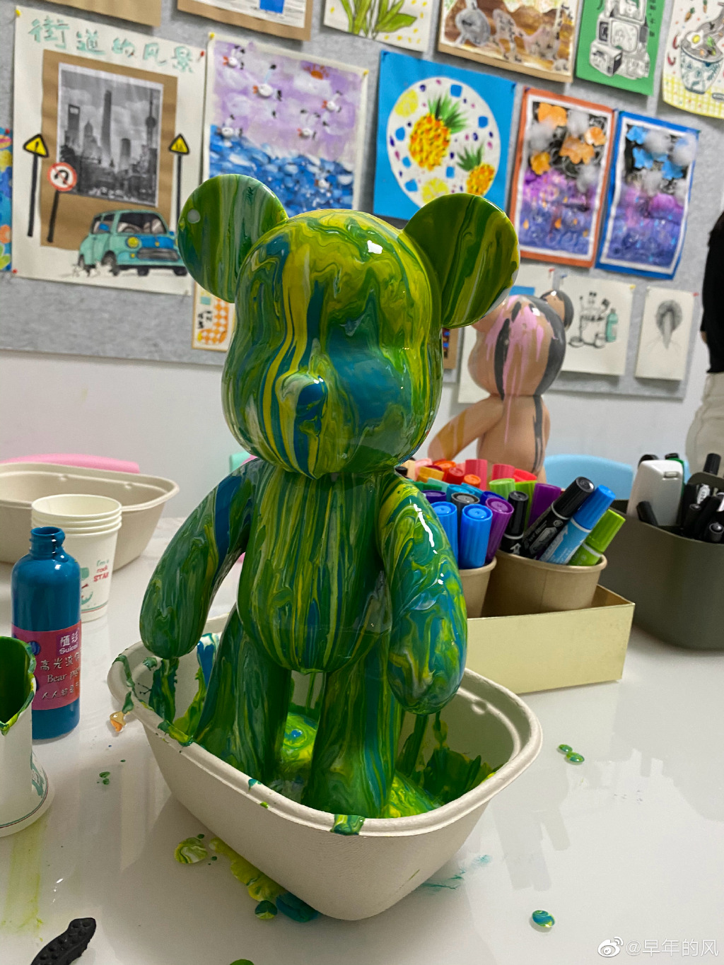 追新看点｜用“魔法打败魔法”！年轻人奇葩解压神器来了