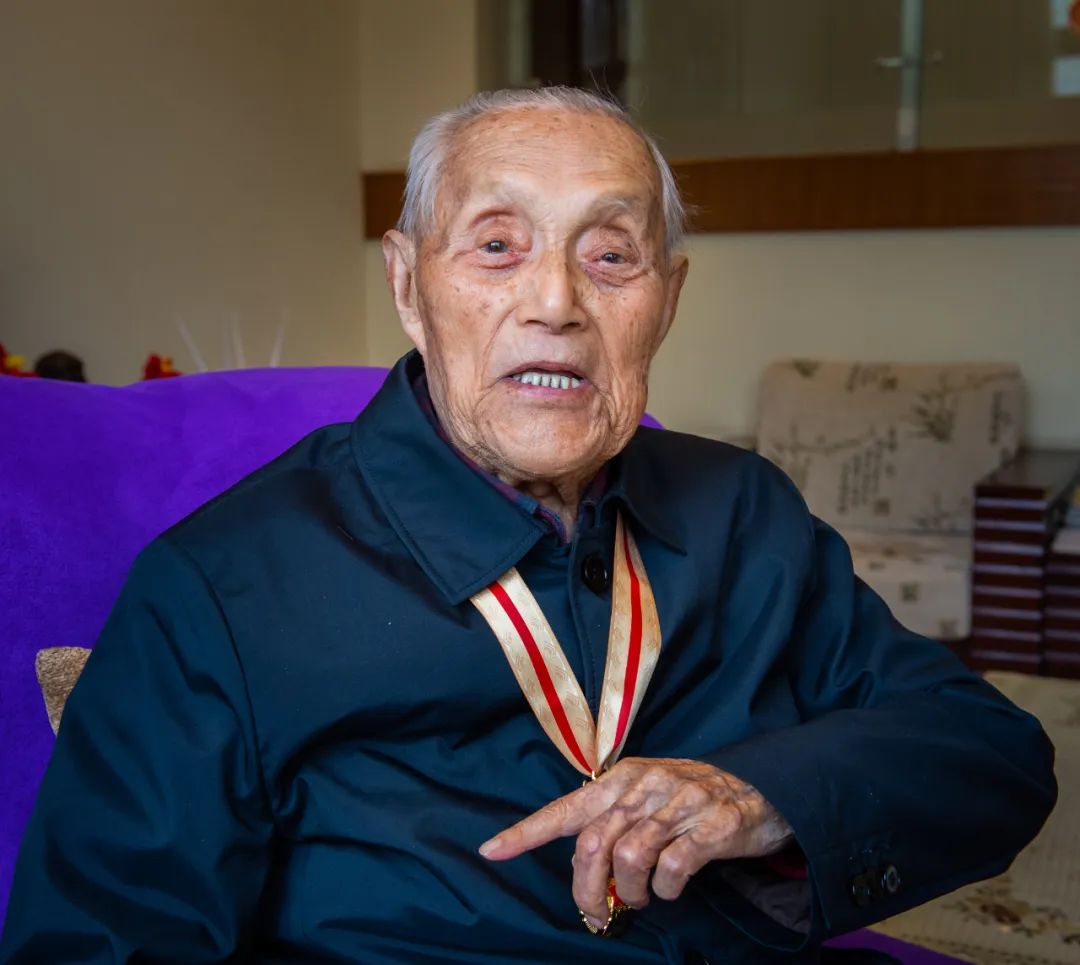 桑梓情深！110岁龙岩上杭籍开国将军再次向家乡捐款捐物！