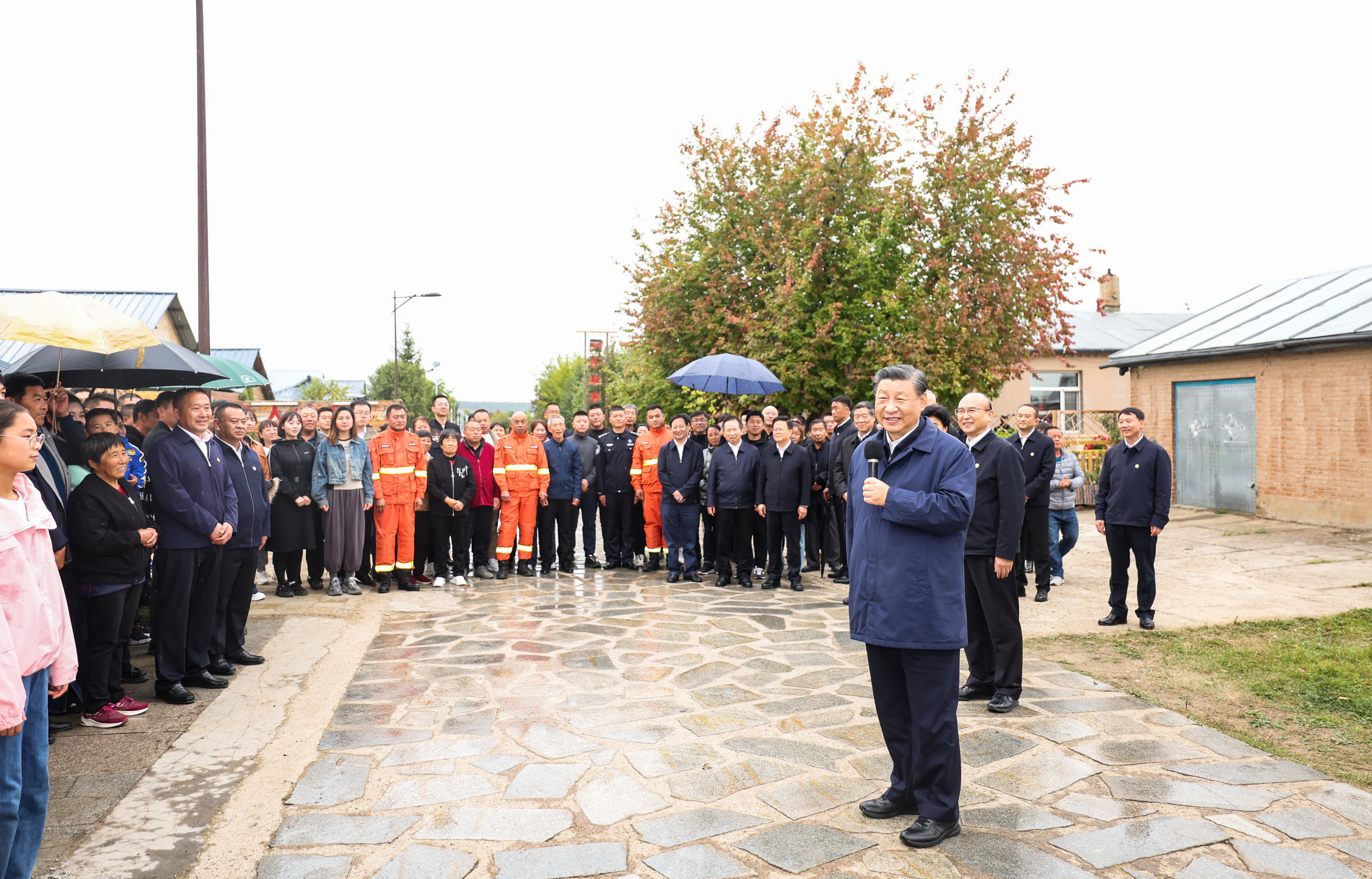 习近平在黑龙江考察时强调 牢牢把握在国家发展大局中的战略定位 奋力开创黑龙江高质量发展新局面