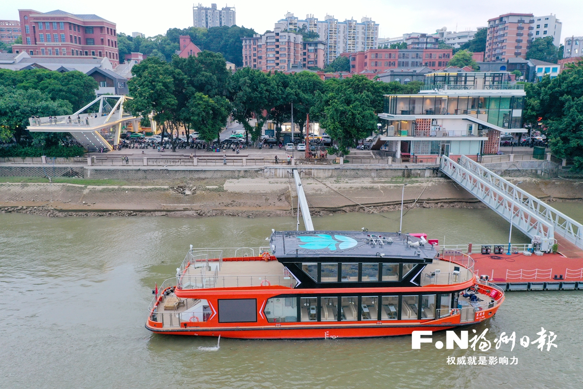福建首艘纯电力船舶“茉莉号”抵榕 将用于两江四岸游览观光