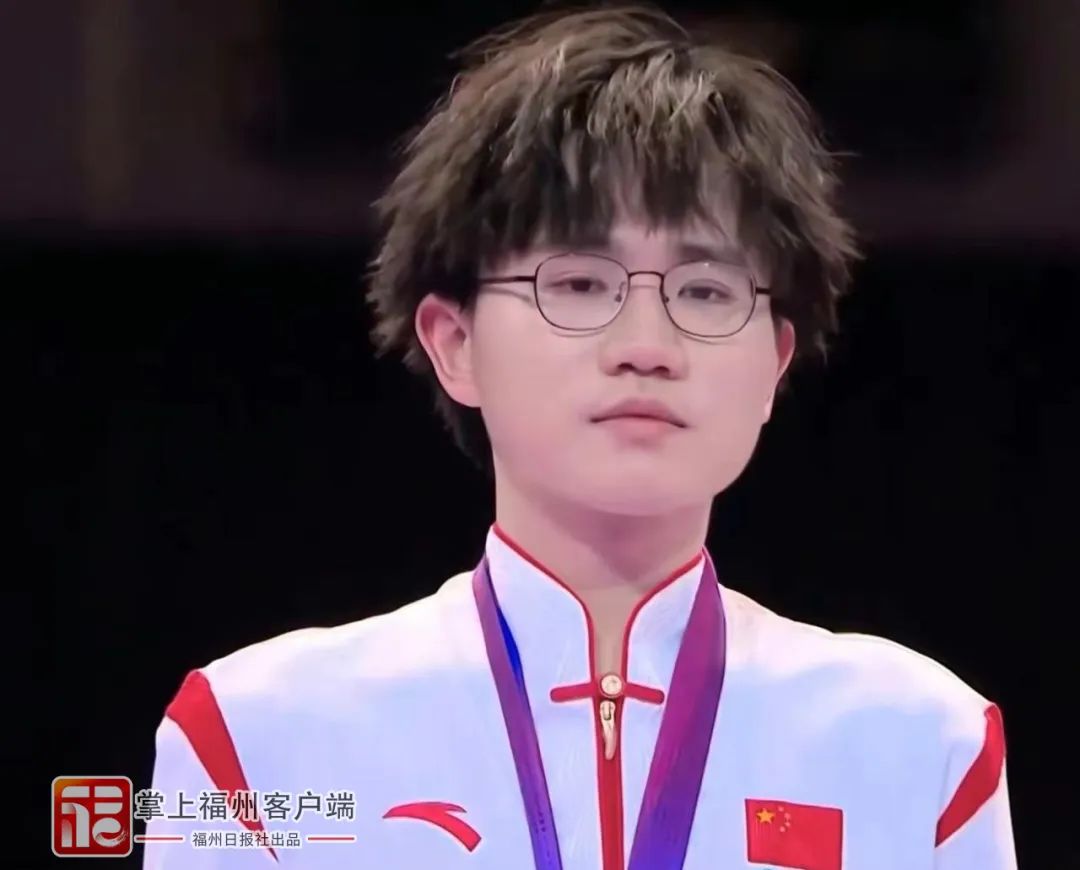 来自福州连江！代表中国！20岁小伙勇夺金牌！