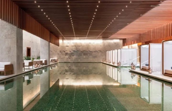 上海宝格丽酒店被挂牌出售，最贵套房300000元一晚