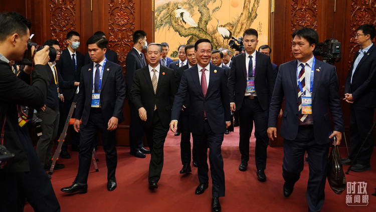 时政新闻眼丨26场双边会晤，习近平同与会嘉宾共谋“一带一路”合作