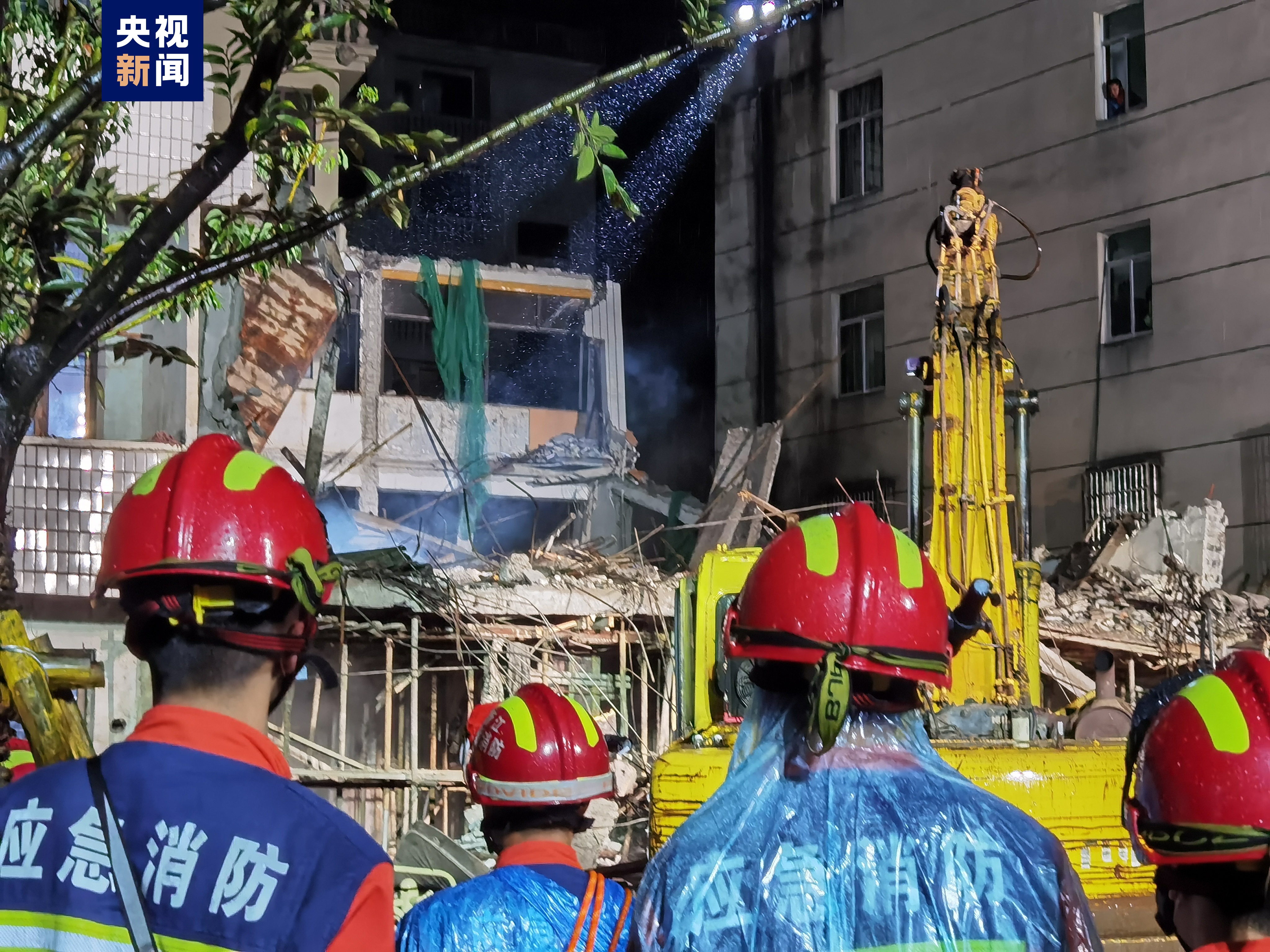 浙江温州永嘉一处楼房垮塌 现场救援正在进行