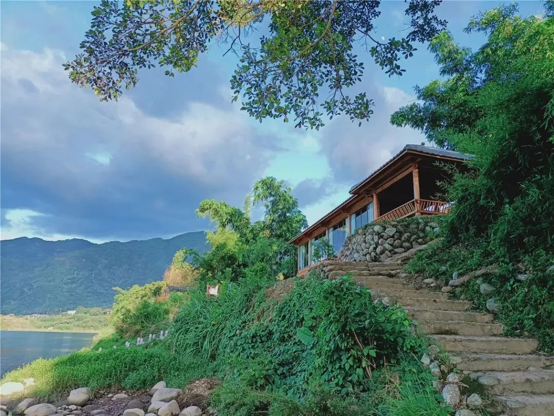 永泰转化主题教育成果，助推产业高质量发展