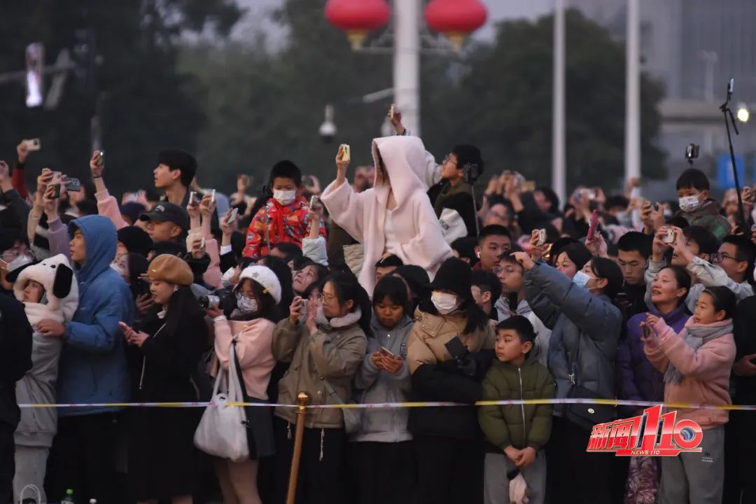 太燃了！今天凌晨5点，福州这里挤满了人！