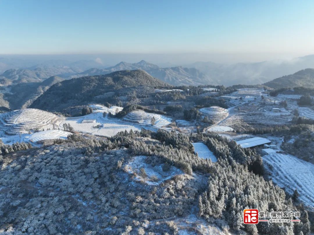 刷屏！福州人在市区能看到雪山！ 网友：雪景房