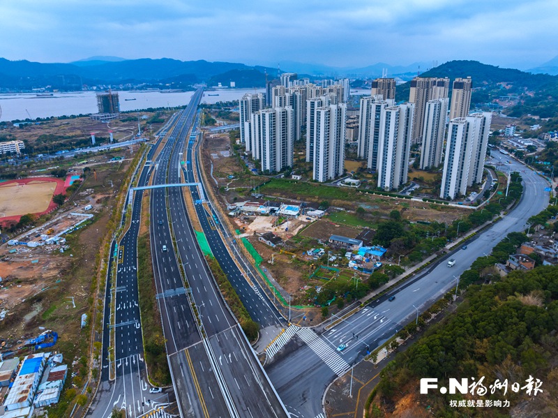 福泉高速连接线辅路26日通车 实现与三江口片区路网串联